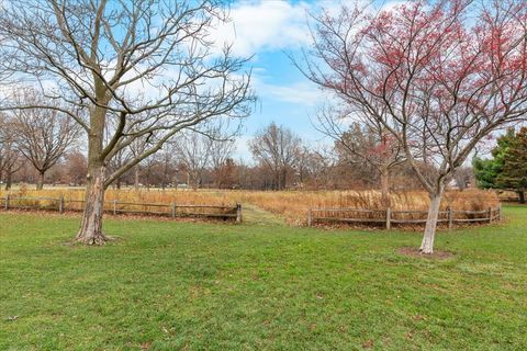 Tiny photo for 2150 W FOSTER Avenue #2, Chicago, IL 60625 (MLS # 12542854)