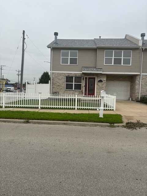 Tiny photo for 8001 Thomas Street #8001, Justice, IL 60458 (MLS # 12731055)