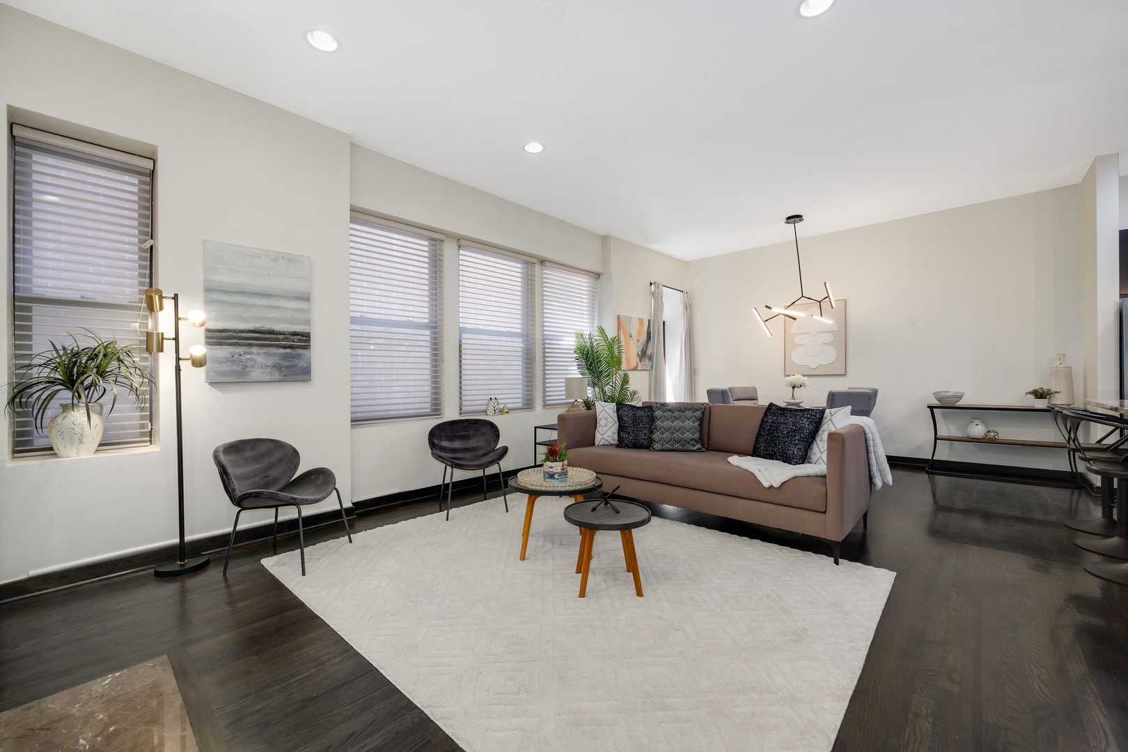 2150 W NORTH Avenue 4