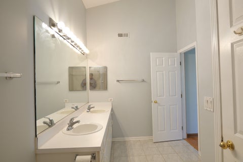 Tiny photo for Glendale Heights, IL 60139 (MLS # 12654156)