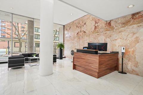Tiny photo for 5757 N Sheridan Road #5J, Chicago, IL 60660 (MLS # 12380977)