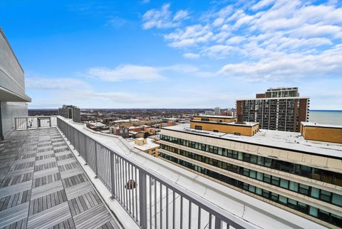 Tiny photo for 5757 N Sheridan Road #5J, Chicago, IL 60660 (MLS # 12380977)