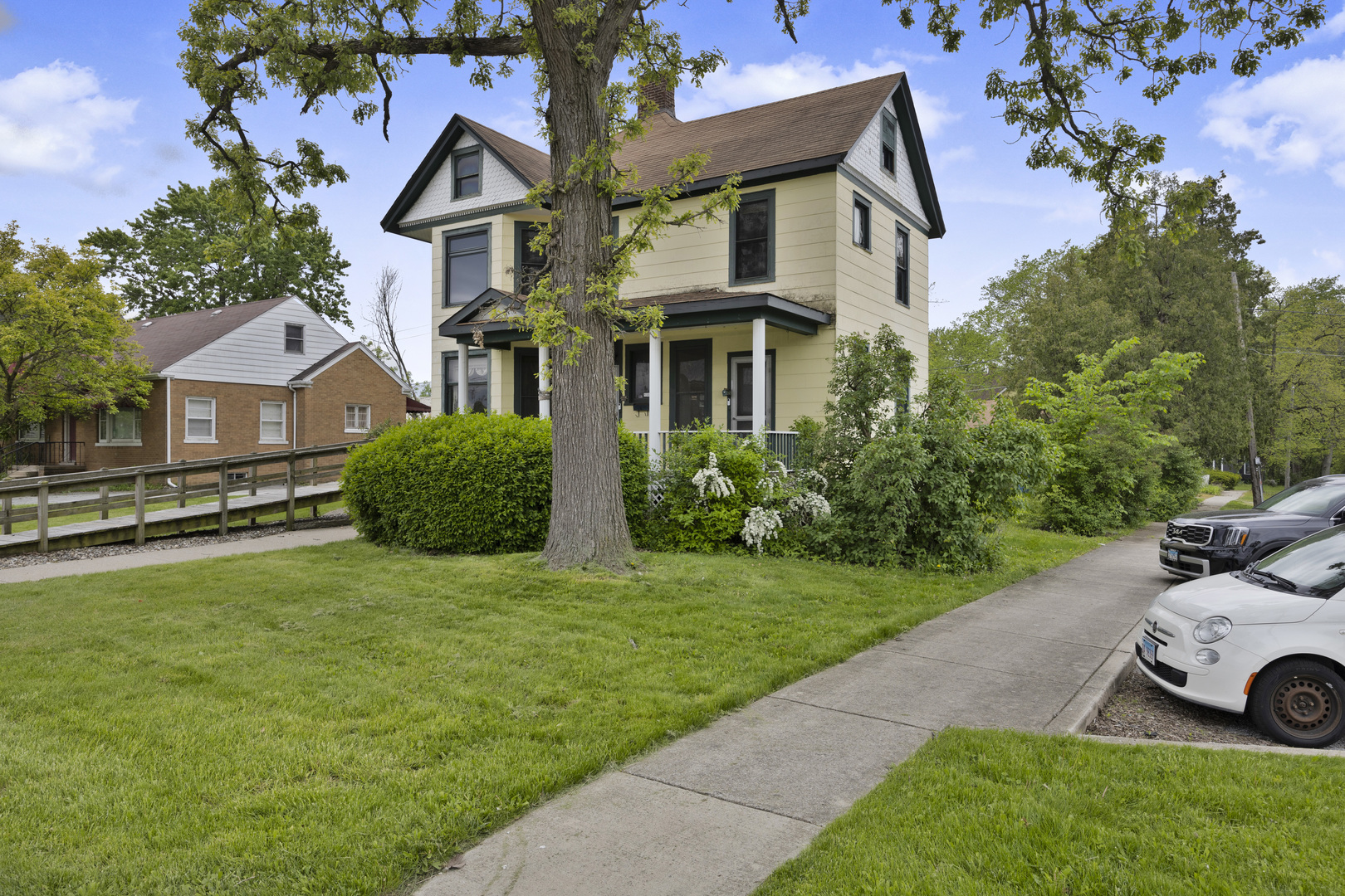 1322 Main Street