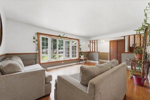 Tiny photo for 10706 S Neenah Avenue, Worth, IL 60482 (MLS # 12691916)