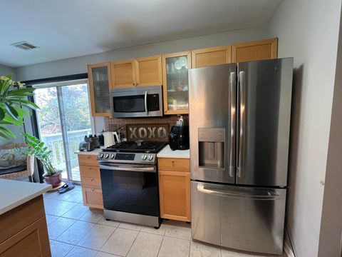 Tiny photo for 1389 E Evergreen Drive #8, Palatine, IL 60074 (MLS # 12509073)