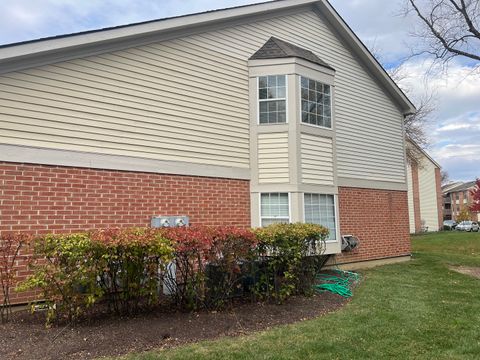 Tiny photo for 1389 E Evergreen Drive #8, Palatine, IL 60074 (MLS # 12509073)