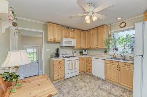 Tiny photo for 139 N Washington Street, Westmont, IL 60559 (MLS # 12705328)