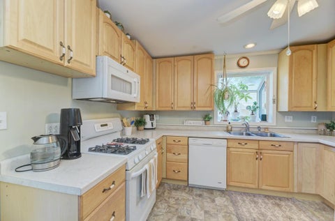 Tiny photo for 139 N Washington Street, Westmont, IL 60559 (MLS # 12705328)