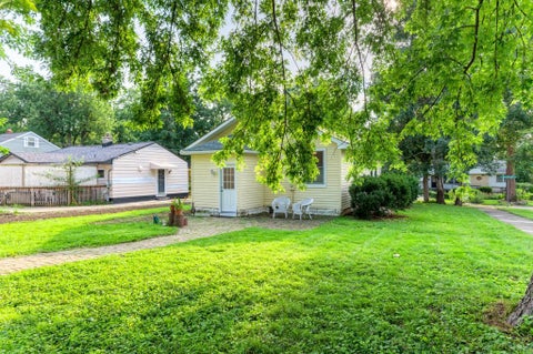 Tiny photo for 139 N Washington Street, Westmont, IL 60559 (MLS # 12705328)