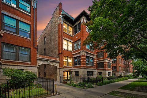 Photo of 1140 E Hyde Park Boulevard #3D, Chicago, IL 60615 (MLS # 12707302)