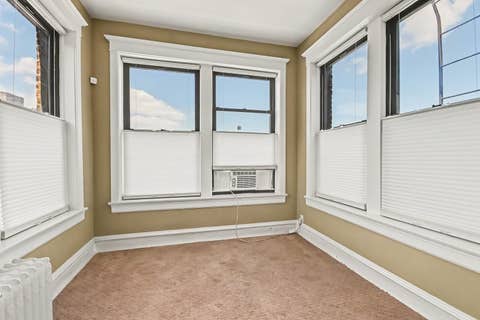 Tiny photo for 1140 E Hyde Park Boulevard #3D, Chicago, IL 60615 (MLS # 12707302)