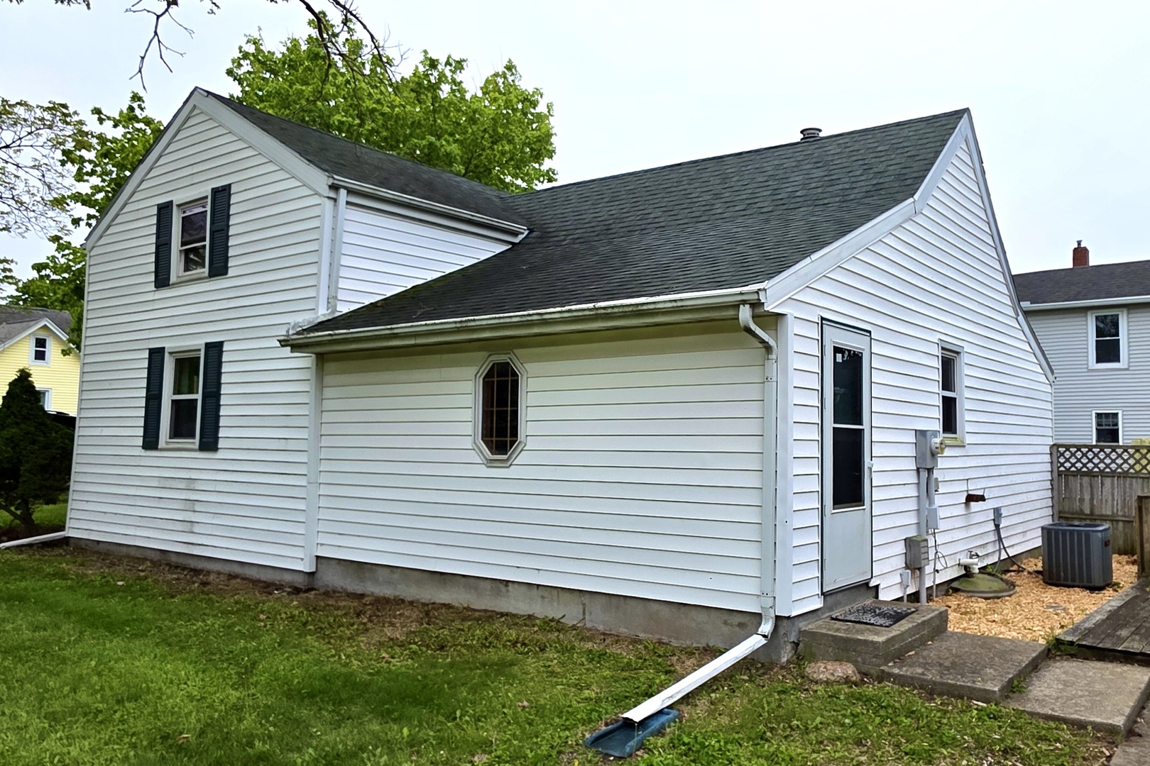 406 E North Street
