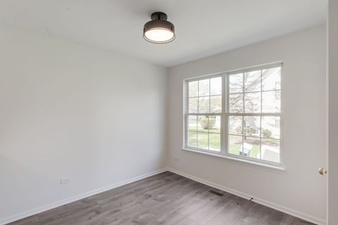 Tiny photo for 1129 N Red Oak Circle #2, Round Lake Beach, IL 60073 (MLS # 12639356)