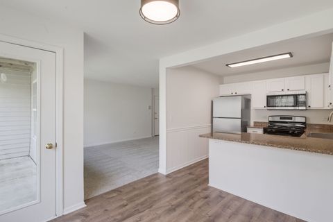 Tiny photo for 1129 N Red Oak Circle #2, Round Lake Beach, IL 60073 (MLS # 12639356)