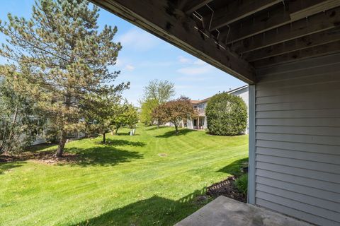 Tiny photo for 1129 N Red Oak Circle #2, Round Lake Beach, IL 60073 (MLS # 12639356)