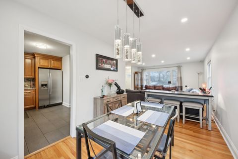 Tiny photo for 715 E Main Street, Barrington, IL 60010 (MLS # 12586009)