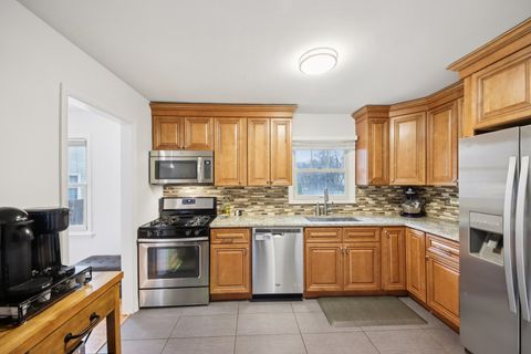 Tiny photo for 715 E Main Street, Barrington, IL 60010 (MLS # 12586009)