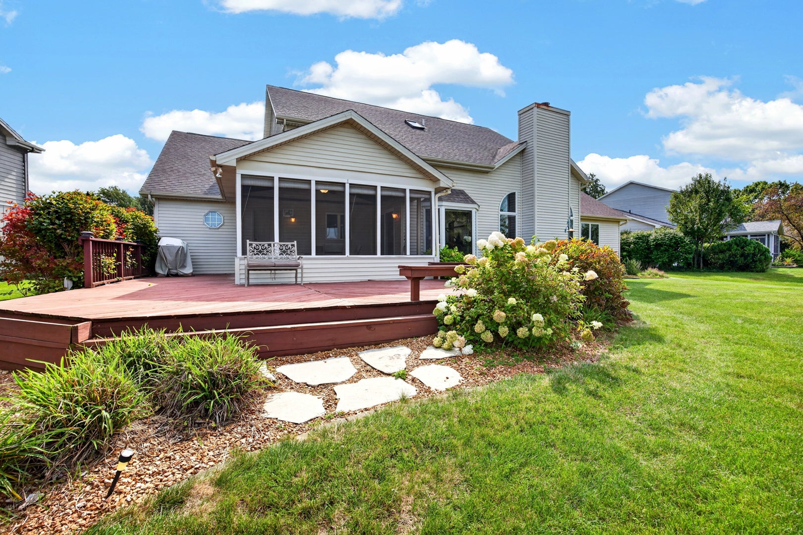 13 Bay Pointe Drive
