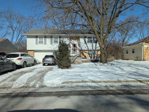 807 HAYWARD Avenue Streamwood IL 60107