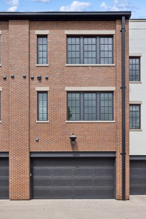 Tiny photo for 227 Burlington Avenue #2, Clarendon Hills, IL 60514 (MLS # 12653291)