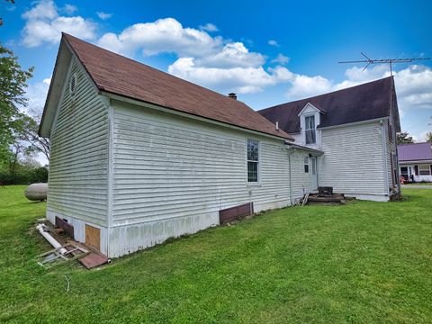 Tiny photo for 202 E Park Street, Sailor Springs, IL 62879 (MLS # 12619953)