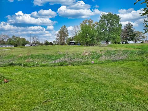 Tiny photo for 202 E Park Street, Sailor Springs, IL 62879 (MLS # 12619953)