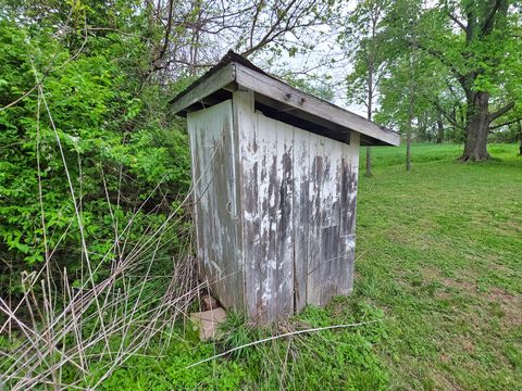 Tiny photo for 202 E Park Street, Sailor Springs, IL 62879 (MLS # 12619953)