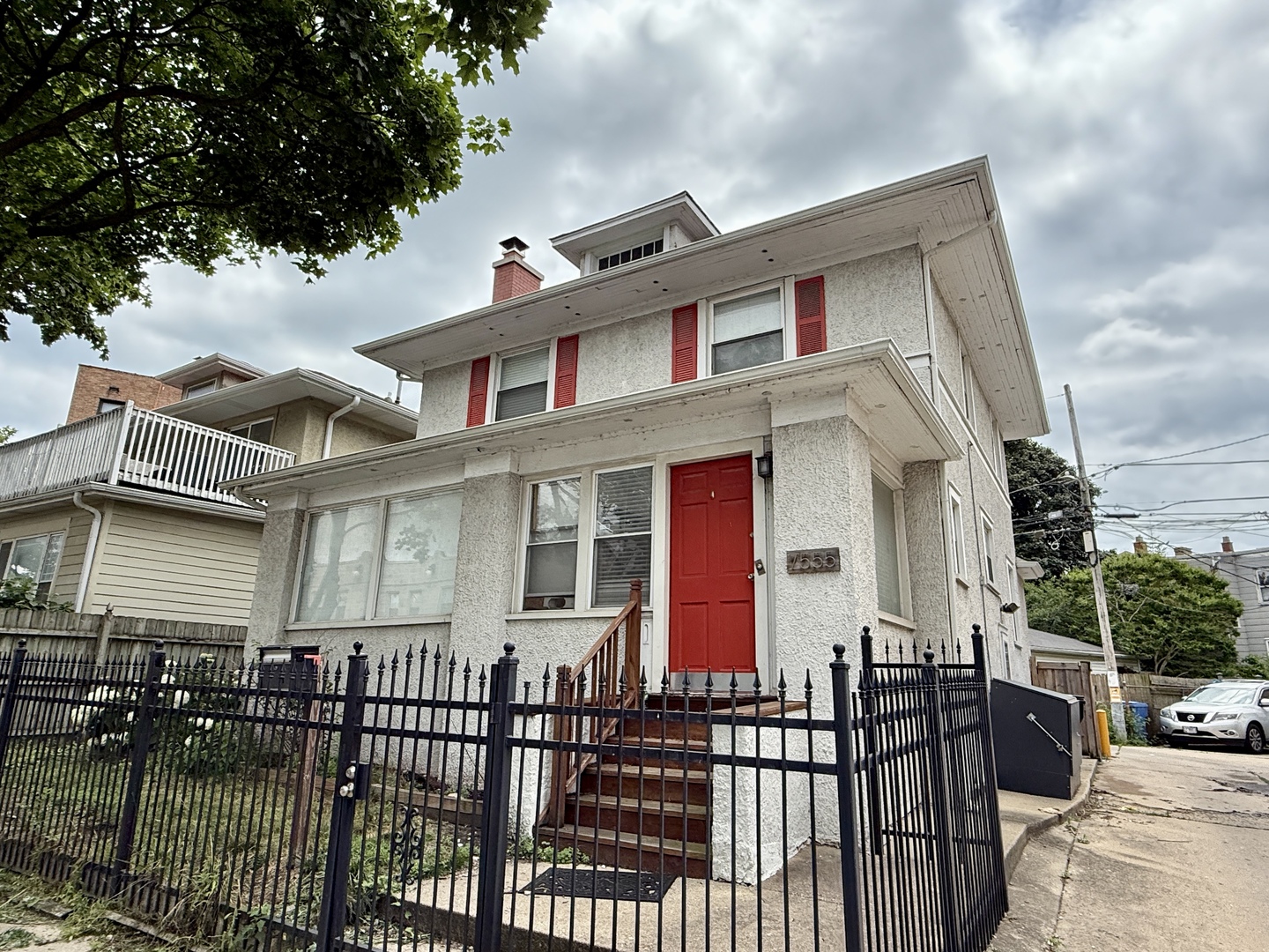 7555 N Rogers Avenue