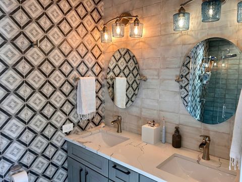 Tiny photo for 5412 N Hoyne Avenue, Chicago, IL 60625 (MLS # 12564850)