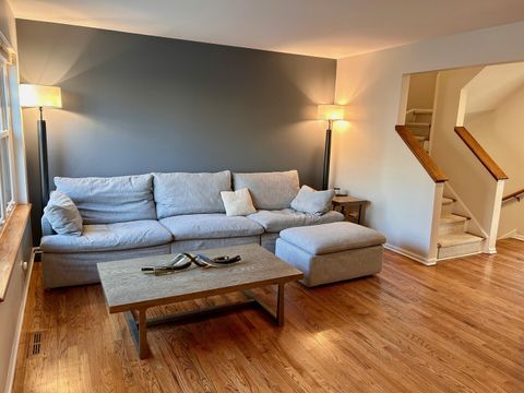 Tiny photo for 5412 N Hoyne Avenue, Chicago, IL 60625 (MLS # 12564850)