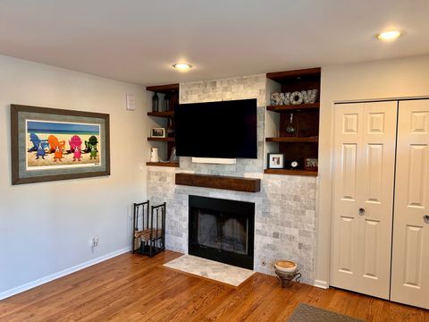 Tiny photo for 5412 N Hoyne Avenue, Chicago, IL 60625 (MLS # 12564850)