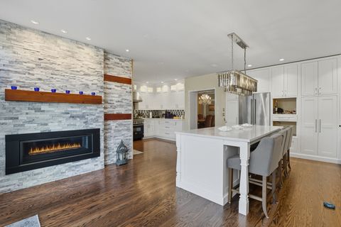 Tiny photo for 2626 W Lunt Avenue, Chicago, IL 60645 (MLS # 12459146)