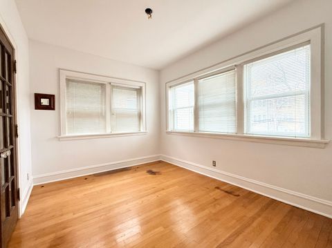 Tiny photo for 2626 W Lunt Avenue, Chicago, IL 60645 (MLS # 12459146)