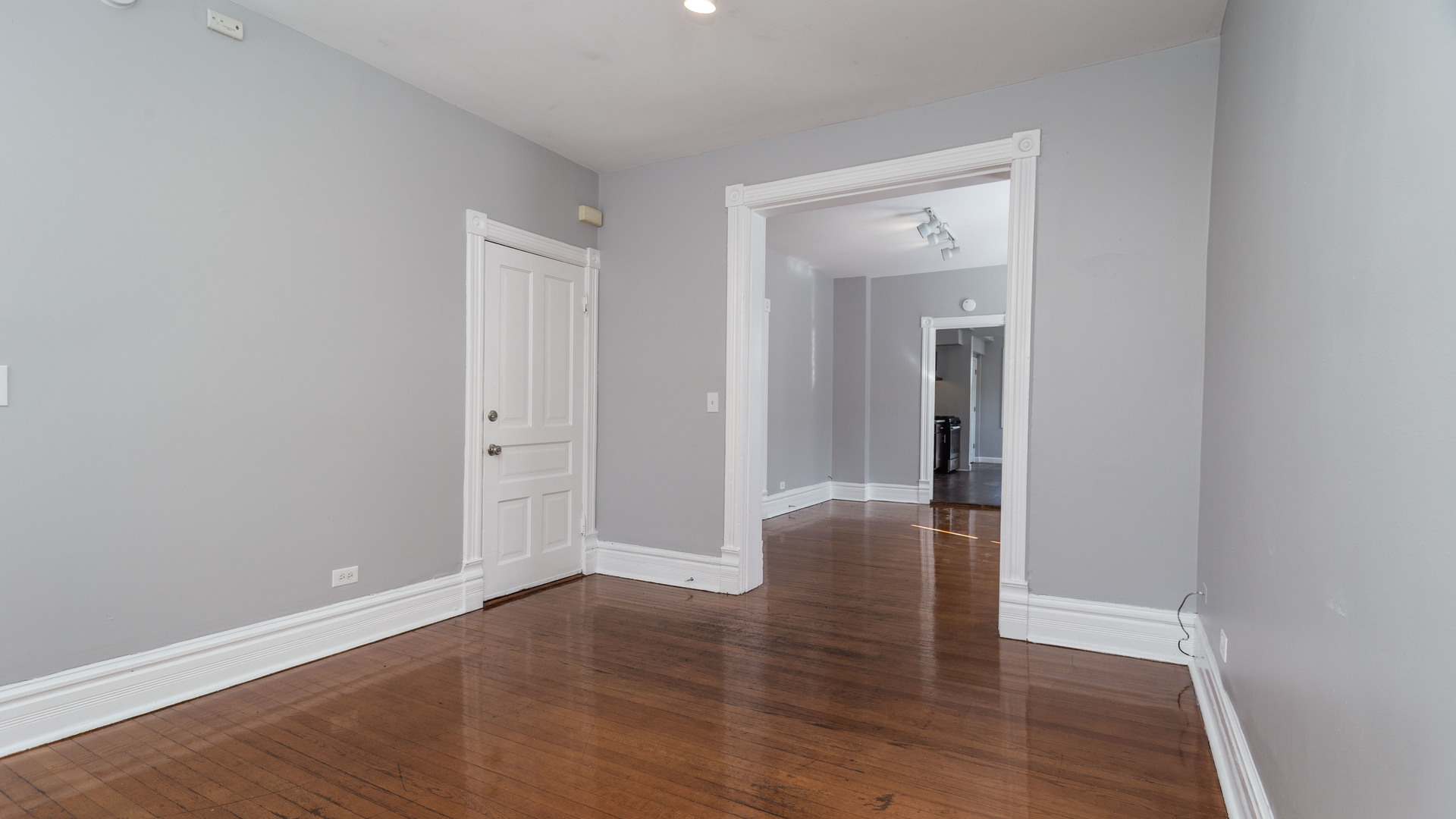 1148 W Addison Street 2