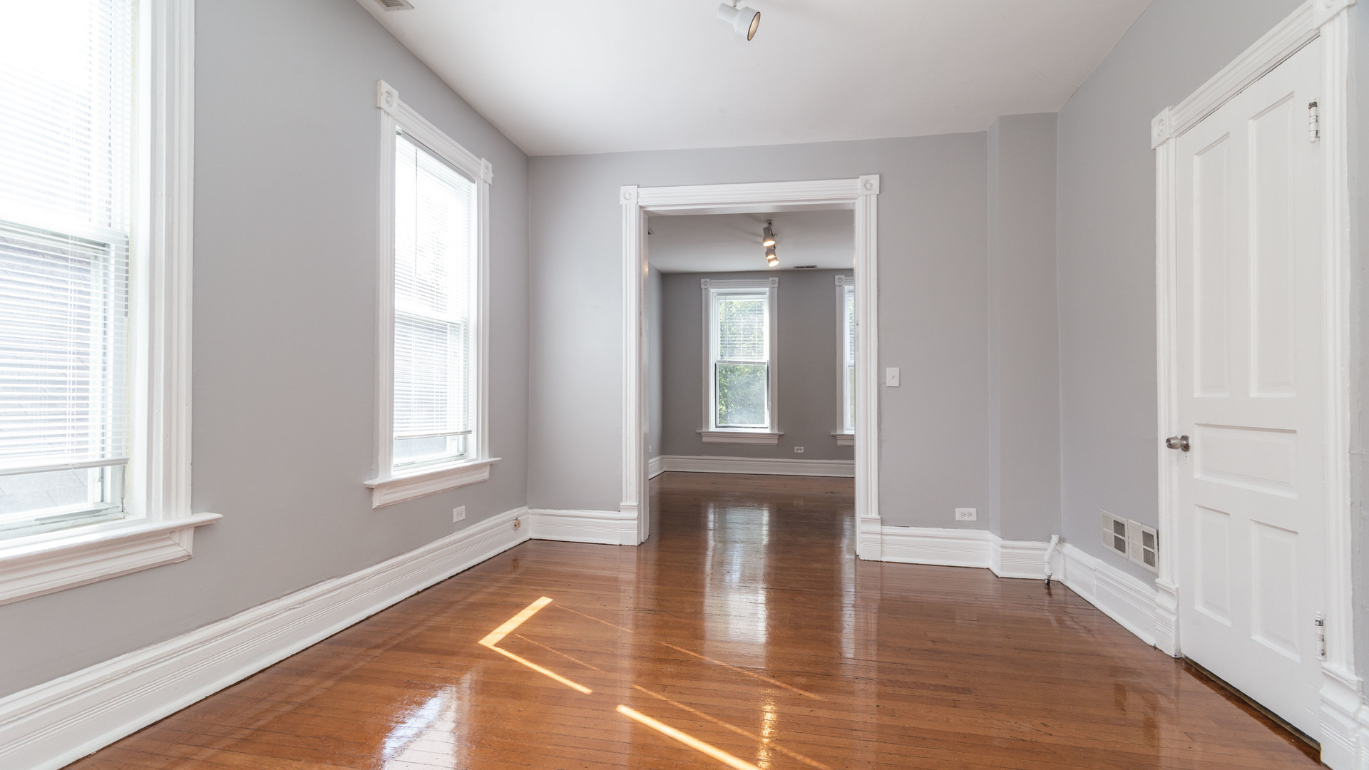 1148 W Addison Street 2