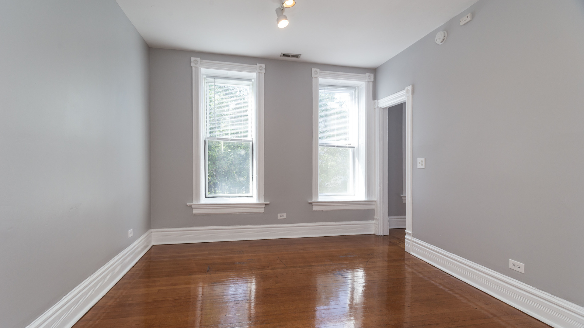 1148 W Addison Street 2