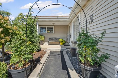 Tiny photo for 17377 71st Avenue, Tinley Park, IL 60477 (MLS # 12484748)
