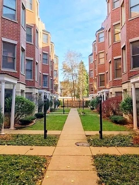 5127 N Damen Avenue C Chicago IL 60625
