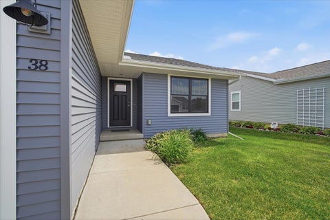 Tiny photo for 38 Winding Way, Bloomington, IL 61705 (MLS # 12658616)