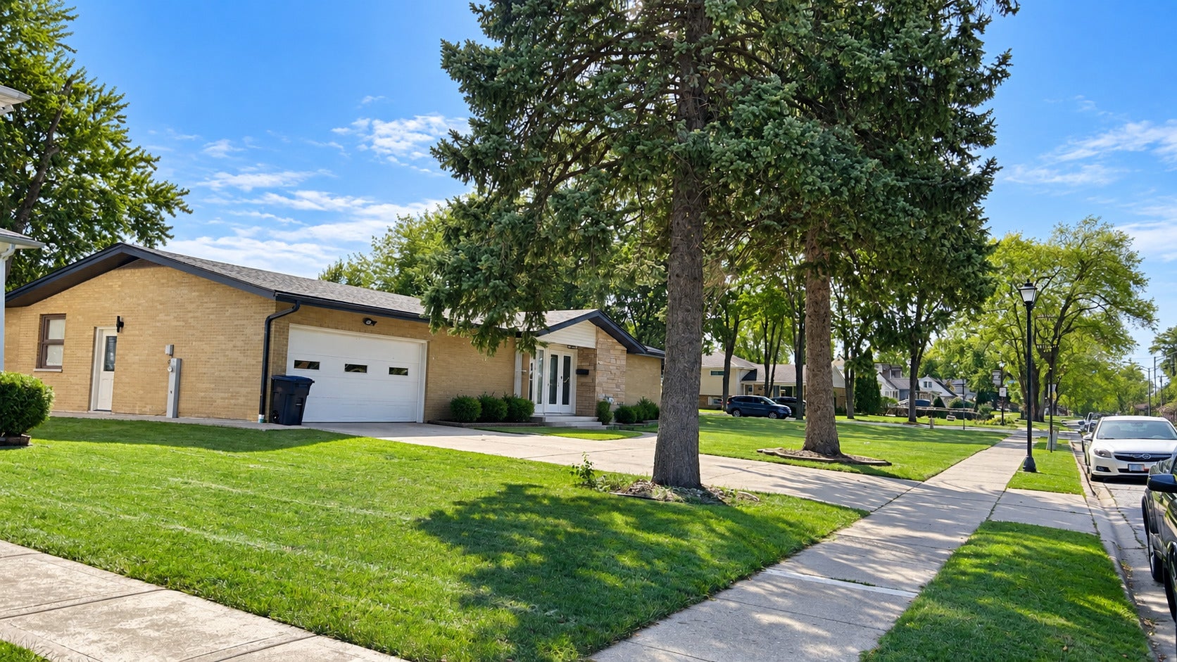 141 W Army Trail Boulevard