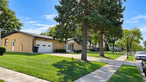 Tiny photo for 141 W Army Trail Boulevard, Addison, IL 60101 (MLS # 12769640)