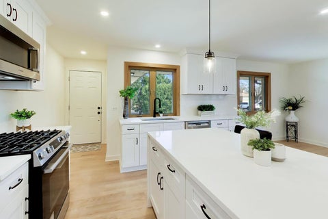 Tiny photo for 656 Jon Lane, Des Plaines, IL 60016 (MLS # 12700138)