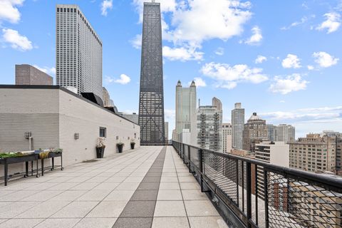 Tiny photo for 253 E DELAWARE Place #14D, Chicago, IL 60611 (MLS # 12520628)