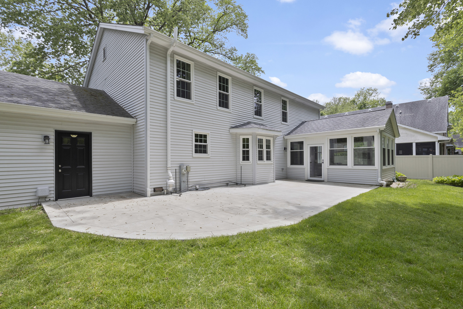 2606 Point O Woods Drive