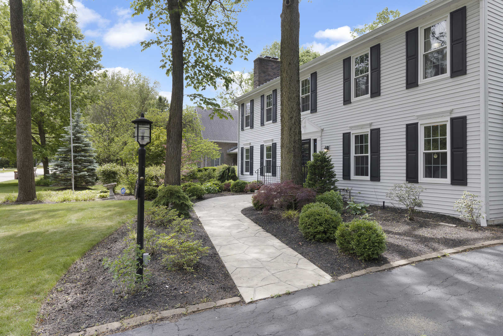 2606 Point O Woods Drive