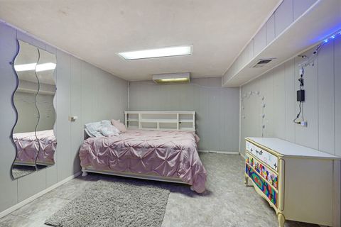 Tiny photo for 181 Lakeview Court, Bloomingdale, IL 60108 (MLS # 12498158)