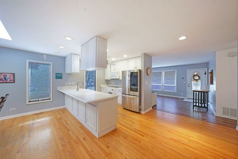 Tiny photo for 181 Lakeview Court, Bloomingdale, IL 60108 (MLS # 12498158)