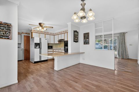 Tiny photo for 568 Cedar Lane, Elk Grove Village, IL 60007 (MLS # 12506456)