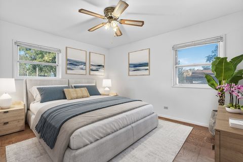 Tiny photo for 568 Cedar Lane, Elk Grove Village, IL 60007 (MLS # 12506456)