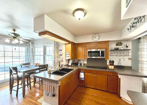 Tiny photo for 37610 N Holdridge Avenue, Beach Park, IL 60087 (MLS # 12565764)